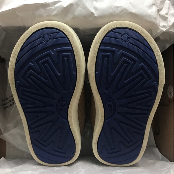 UGG Kids T Rennon Low Sneakers Toddler Size 6 - Picture 12 of 13